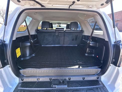 Used 2016 Toyota 4Runner Limited AWD/4WD image 14