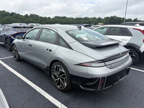 Used 2023 Hyundai Ioniq 6 SEL AWD/4WD image 7