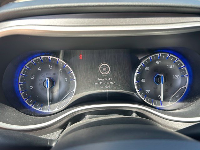 Used 2023 Chrysler Pacifica Touring-L FWD image 9