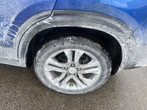 Certified 2023 Kia Seltos LX image 3