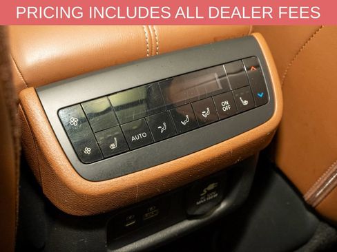 Used 2023 Nissan Pathfinder Platinum w/ Lighting Package (N93) AWD/4WD image 7