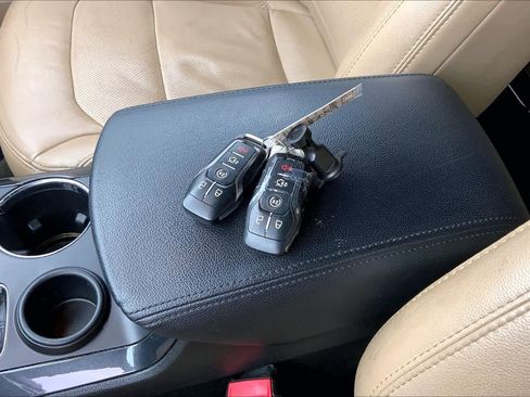 Used 2017 Ford Explorer Limited w/ Equipment Group 301A image 14