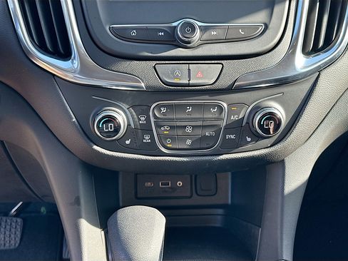 Used 2024 Chevrolet Equinox LT FWD image 15