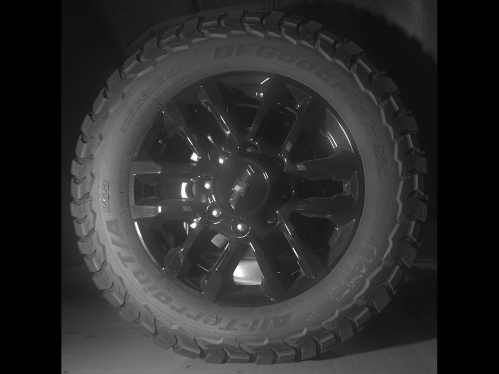 New 2026 Chevrolet Silverado 2500 LTZ w/ LTZ Plus Package AWD/4WD image 9