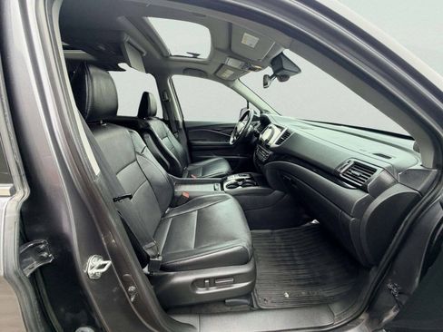 Used 2017 Honda Pilot Elite image 36