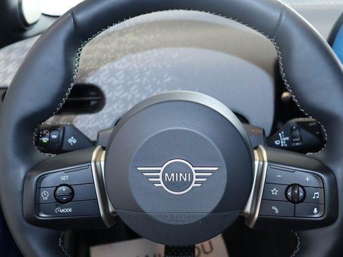 Used 2025 MINI Cooper S FWD image 18