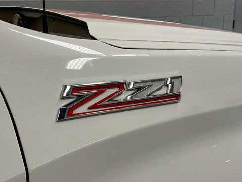 Used 2022 Chevrolet Silverado 1500 LTZ w/ LTZ Premium Package AWD/4WD image 35