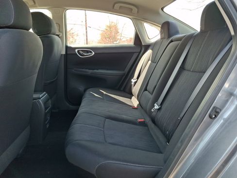 Used 2018 Nissan Sentra SV FWD image 11