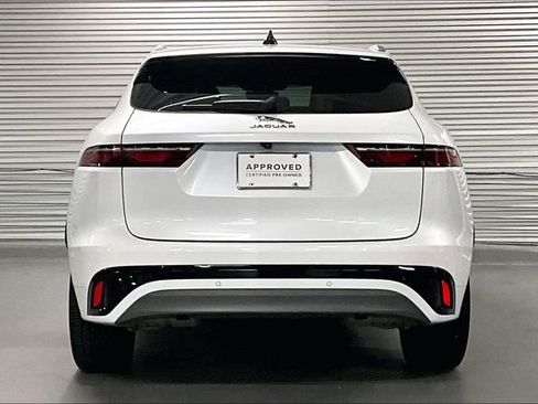Certified 2024 Jaguar F-PACE R-Dynamic S image 3