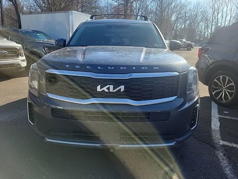 Used 2022 Kia Telluride S image 11