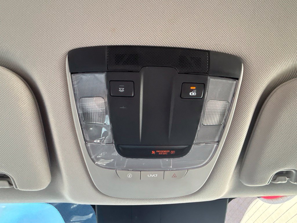 Used 2022 Kia Sorento S FWD image 16