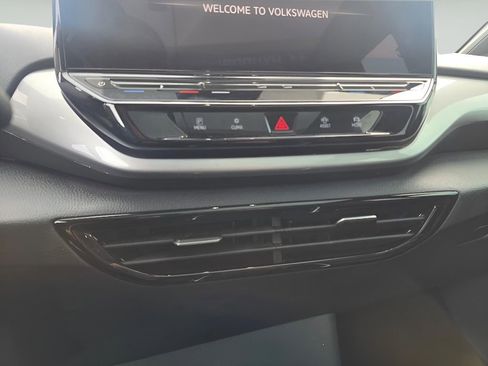 Used 2023 Volkswagen ID.4 Pro S Plus image 14