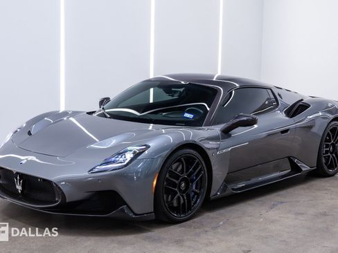 Used 2022 Maserati MC20 Coupe RWD image 2