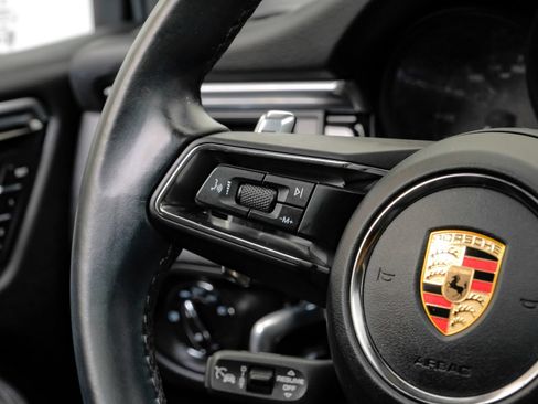 Used 2024 Porsche Macan w/ Premium Plus Package AWD/4WD image 21