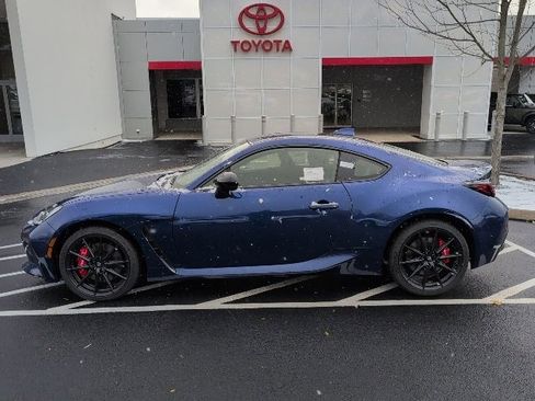 New 2025 Toyota GR86 image 8