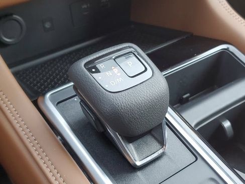 Certified 2025 Nissan Pathfinder Platinum AWD/4WD image 30