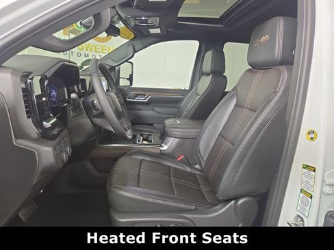 Certified 2025 Chevrolet Silverado 3500 High Country w/ Technology Package AWD/4WD image 11