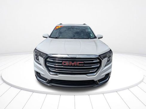 Used 2023 GMC Terrain SLT FWD image 9