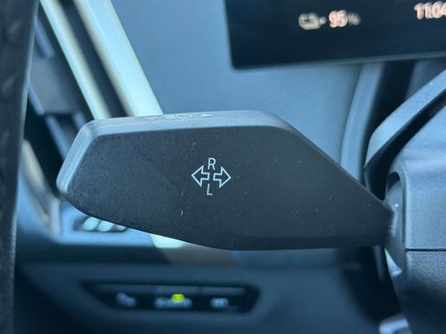 Certified 2023 BMW iX xDrive50 w/ Ultimate Package 2 image 34