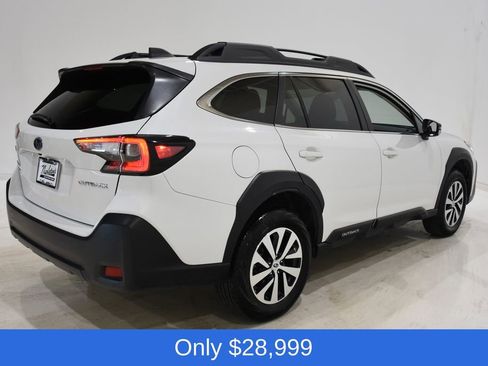 Used 2025 Subaru Outback Premium image 4