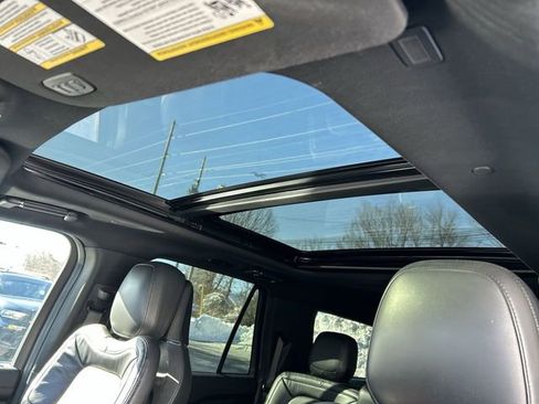 Used 2020 Lincoln Navigator L Reserve w/ Luxury Package image 25