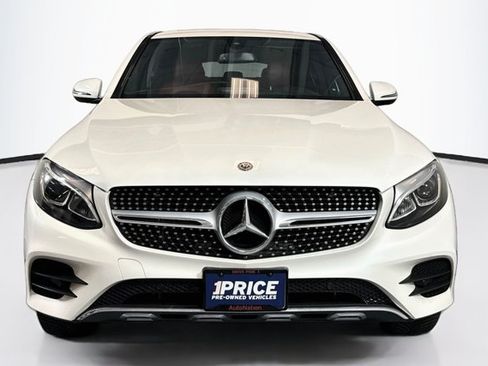 Used 2019 Mercedes-Benz GLC 300 4MATIC Coupe image 2