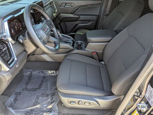 Used 2024 GMC Canyon Elevation w/ Convenience Package image 9