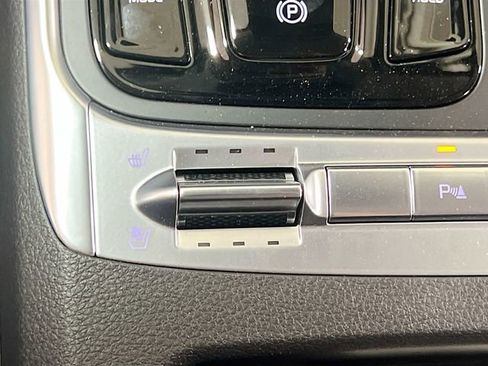 New 2026 Kia Carnival SX image 21