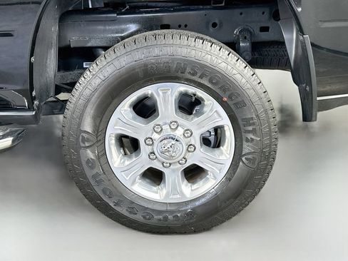 Used 2026 RAM 2500 Big Horn AWD/4WD image 34