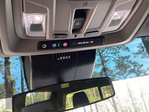 Used 2024 Chevrolet Silverado 2500 LT image 16