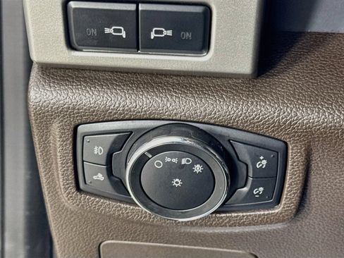 Used 2017 Ford F150 King Ranch w/ Equipment Group 601A Luxury AWD/4WD image 15