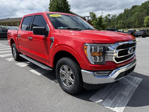 Used 2022 Ford F150 XLT w/ Equipment Group 302A High AWD/4WD image 3
