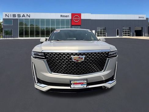 Used 2022 Cadillac Escalade Premium Luxury AWD/4WD image 32