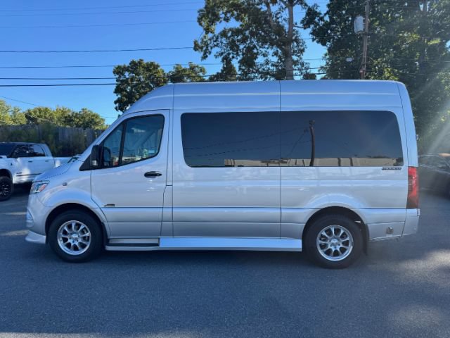 Used 2022 Mercedes-Benz Sprinter 2500 image 10