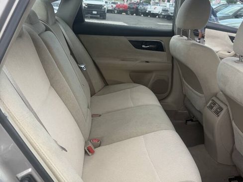 Used 2013 Nissan Altima 2.5 SV FWD image 7