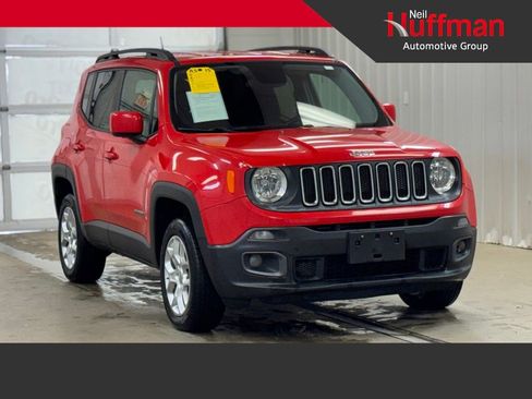 Used 2017 Jeep Renegade Latitude image 1