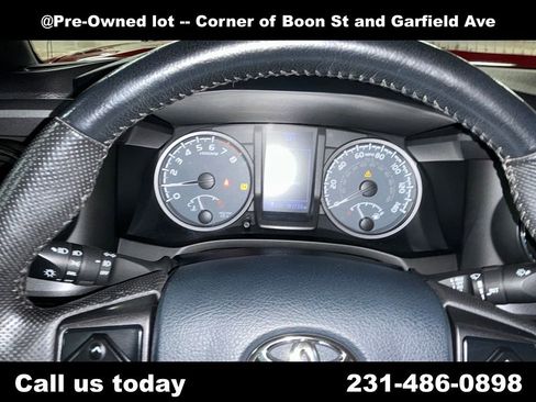 Used 2019 Toyota Tacoma TRD Off-Road w/ Technology Package image 19