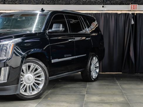 Used 2016 Cadillac Escalade Platinum image 7