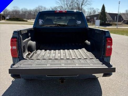 Used 2018 Chevrolet Silverado 1500 LT w/ All Star Edition image 6