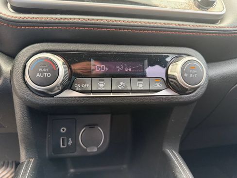 Used 2019 Nissan Kicks SR FWD image 4