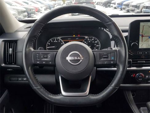 Used 2023 Nissan Pathfinder SL image 30