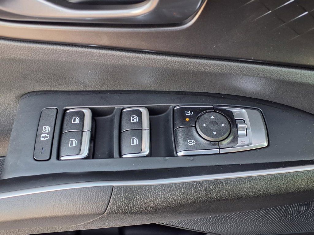 Used 2026 Kia Sorento LX FWD image 8