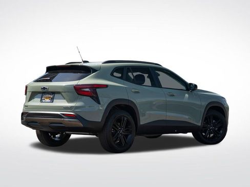 New 2026 Chevrolet Trax ACTIV w/ Sunroof Package FWD image 8