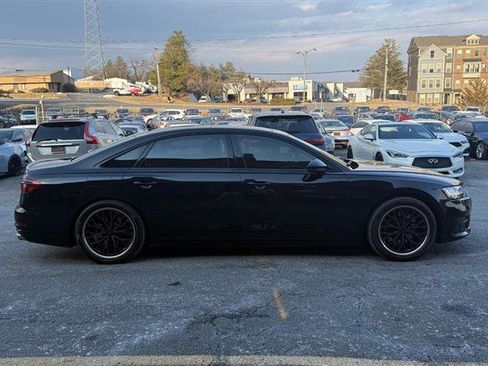 Used 2020 Audi S8 L image 3