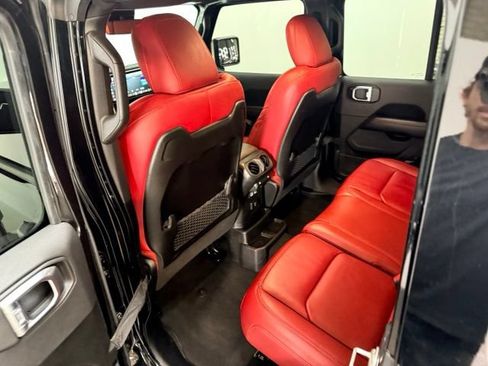 Certified 2024 Jeep Wrangler Unlimited Rubicon 392 w/ Dual Top Group AWD/4WD image 40