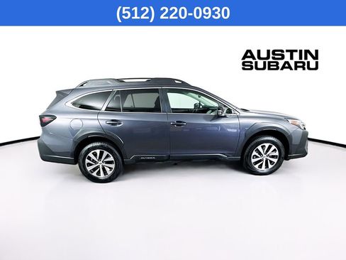 Certified 2025 Subaru Outback Premium AWD/4WD image 9