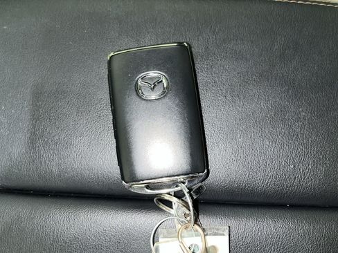 Used 2024 MAZDA CX-90 Plug-In Hybrid w/ Premium Pkg AWD/4WD image 24