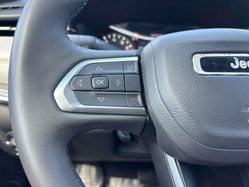 Used 2024 Jeep Compass Limited AWD/4WD image 19