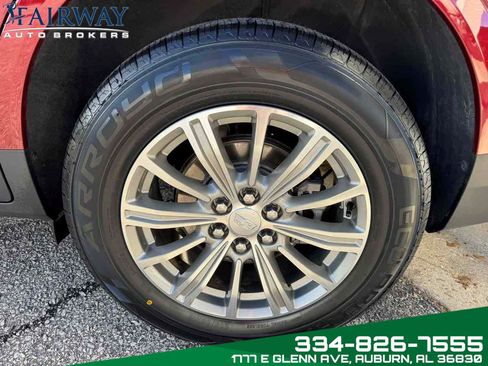 Used 2018 Cadillac XT5 Luxury image 31