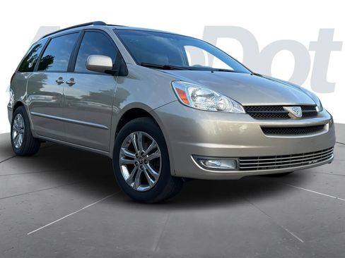 Used 2006 Toyota Sienna XLE Limited FWD image 1